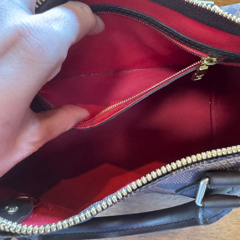 Authentic Louis Vuitton Monogram Speedy Bandouliere 30 - Picture 4 of 13